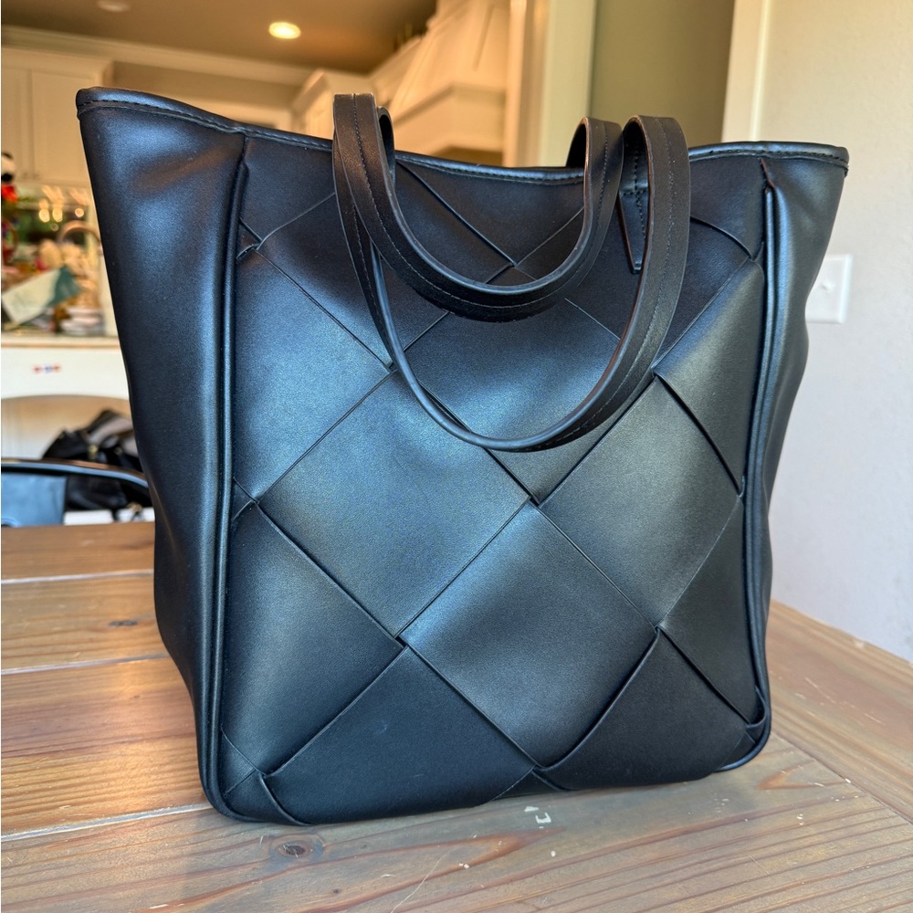 Urban Originals Vision Tote Black Woven Faux Leather